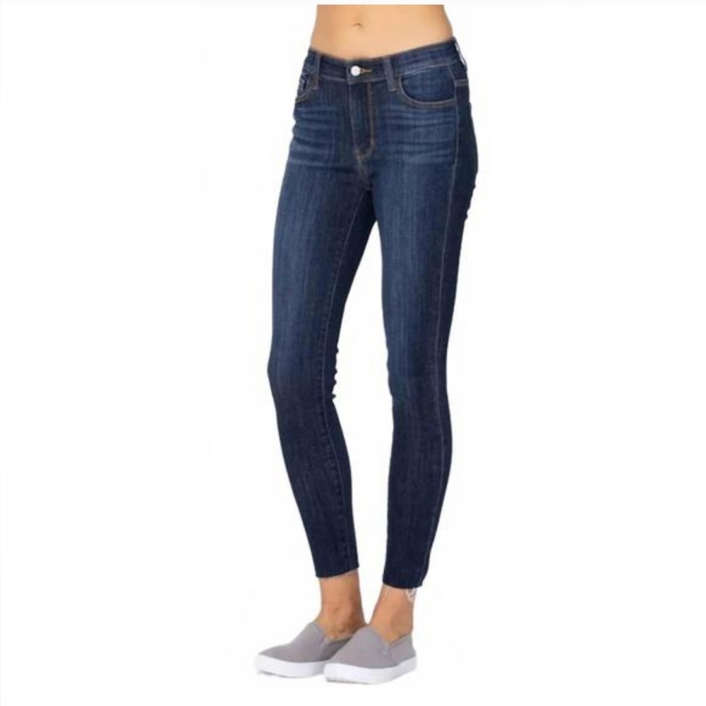 NWT Judy‎ Blue Mid Rise Classic Skinny Jeans Raw Edge 13/31